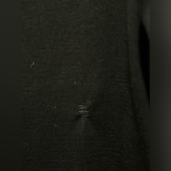 Lululemon Men’s wool blend henley with collar. Size M. Color Black - Picture 4 of 7